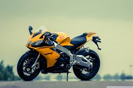 aprilia rsv4 yellow motorcycle ultra hd