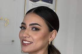 artemis vázquez makeup artist