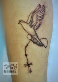 Tetování V Profesionálním Studiu Tatérka Je Výtvarnice S Mnoha Lety