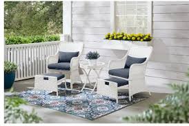 Garden Furniture Sets Get Outdoors