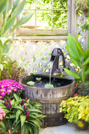25 refreshing water feature ideas for