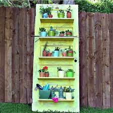 Outdoor Shelves To Diy For Stylish