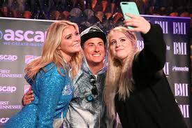 meghan trainor brings lauren alaina to