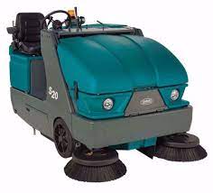 tennant s20 mid sized ride on sweeper
