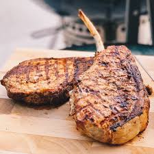 pork tomahawk steak on the bone 800g