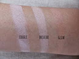 Review Swatches Makeup Revolution Radiant Lights