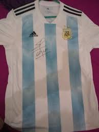 He is best known for helping his country reach the 1990 fifa world cup final with his penalty. Camiseta De Argentina 2018 19 Firmada Por Sergio Goycochea Mercado Libre