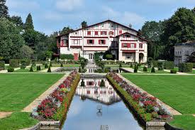 la villa arnaga musée edmond rostand