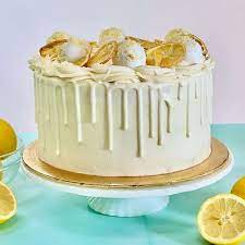 Lemon Drizzle Drip Cake gambar png