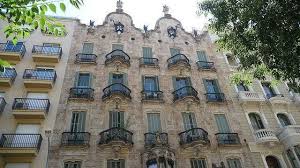 10 must see gaudí buildings in barcelona
