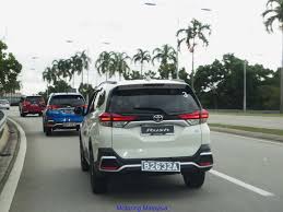 Toyota malaysia let you find out more about our latest sedans, suv, mpv, 4x4. Motoring Malaysia Video Having Fun With The 2019 Toyota Rush At Its Media Preview