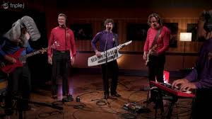 The news hit triple j fans like a freight train, and ever since, the rumour mill has been running red hot — just what song will the wiggles choose to cover for their first lav. Hhgb Lv6mno Om