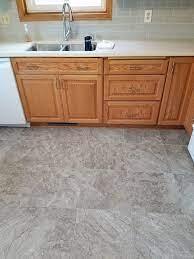 flooring goes with 1990s oak cabinets