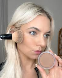 how to contour a round face step by