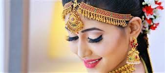gukshmi salon makeup artists in