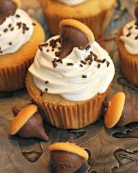 Gallagher flinn cupcakes used to be so simple. 40 Easy Thanksgiving Cupcakes Cute Thanksgiving Cupcake Ideas
