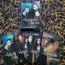 The reunion in good condition. Book Set Of The Vampire Diaries Hobbies Toys Books Magazines Fiction Non Fiction On Carousell