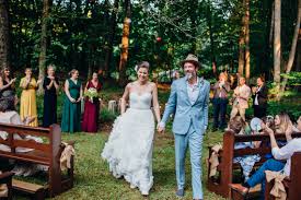 Adorable DIY Backyard Wedding Featuring The Bride &amp; Groom&#39;s Own Band -  Bridal Musings