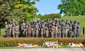 On june 10, 1942, it was liquidated by german armed forces as part of a massive reprisal for the assassination by czech underground Lidice Tagesausfluge Exkursionen