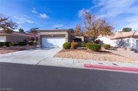 single and one story homes in summerlin