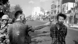 Find the perfect vietnamkrieg stock photos and editorial news pictures from getty images. Vietnamkrieg Foto Todlicher Kopfschuss In Saigon Der Spiegel