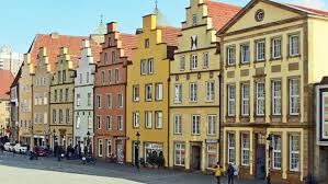 It is home to around 165,000 people and surveys have proved them to be the most satisfied citizens in germany. Osnabruck Sehenswurdigkeiten In Der Altstadt Ndr De Ratgeber Reise Osnabruecker Land