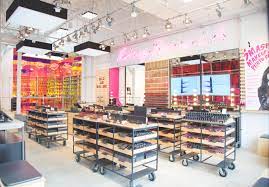 smashbox cosmetics opens first u s