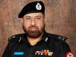 The IG Habib ur Rehman of Punjab Police has been told to stick to the Rules of Business, which state that the home secretary is the administrative head of ... - 400125-HabiburRehman-1340829836-757-640x480