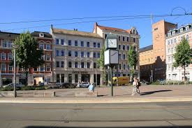 Es umfasst 4 vollgeschosse und ein ausgebautes dachgeschoss. Lindenau Leipzig Wikipedia