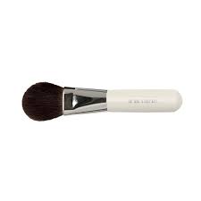 powder brush for smooth even application