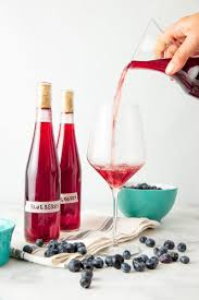 making blueberry wine