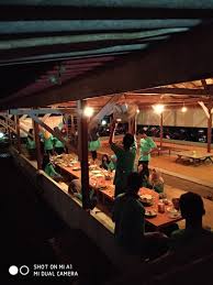 Ada beberapa tempat makan seafood untuk wisata kuliner di kuala tungkal, tanjung jabung barat. Planet Cafe Seafood Sigandu Rumah Makan