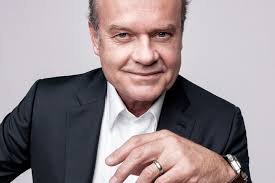 Born allen kelsey grammer in st thomas, the virgin islands, on february 21, 1955, kelsey moved to new jersey with his mother when he was two years old, after his parents divorced. Kelsey Grammer On His Sister S Death I Could Not Forgive Myself Vanity Fair