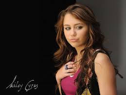 miley cyrus film so undercover gets