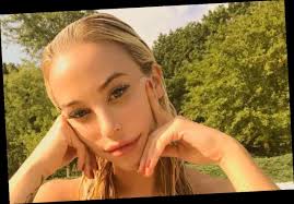 Well, she's 29, blonde, busty, brainy. Who Is Bryson Dechambeau S Rumoured Girlfriend Sophia Phalen Bertolami The Sun Celebrity Cover News