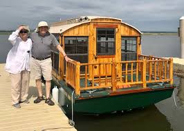 jim norman building a houseboat of his