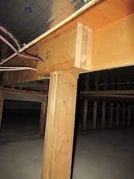 unusual floor joist support