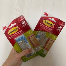 3m command large picture hanging strips