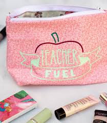 personalized makeup bags with a cricut