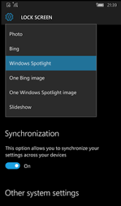 Dynamic Theme Allows Windows 10 Mobile Lock Screen Customization