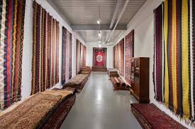 traditional antique carpets