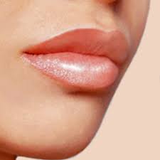 how to make your lips look bigger and