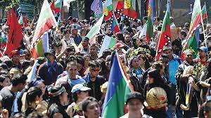 Reconoce Ebrard labor de presidenta de Constituyente chilena a favor de mapuches