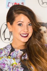 Find out what headset, mic, and other gear does zoella use? Millionaire Youtuber Zoella Slammed For Furlough Scheme The Argus