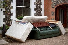 get rid of a couch with junk king