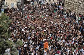 Gazeteci Şirin Ebu Akile, on binlerin katıldığı törenle defnedildi -  Evrensel