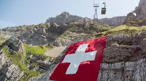 Schweiz har en lång tradition av politisk och militär neutralitet, men även av indirekt internationellt samarbete då det är hem för många internationella organisationer. Schweiz Geschichte Mitteleuropa Kultur Planet Wissen