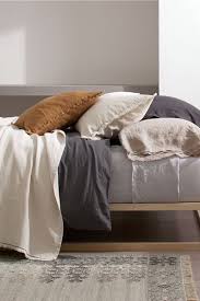 the best linen bed sheets brooklinen