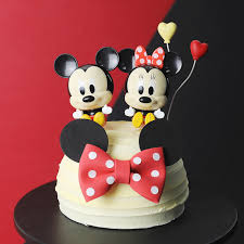 mickey mouse minnie anime figure cake