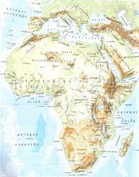ภูมิศาสตร์ ที่ตั้ง  อียิปต์ตั้งอยู่บนมุมสุดทางตะวันออกเฉียงเหนือของทวีปแอฟริกา  และบริเวณเหนือข้ามคลองสุเอซไปในคาบสมุทรไซนาย  ภาคเหนือมีอาณาเขตติดทะเลเมดิเตอร์เรเนียน ภาคตะวันออกเฉียงเหนือ ติดทะเล  ภาคตะวันออก ติดทะเลแดง ภาคใต้ ติดซูดาน และติดลิเบียทางภาคตะวันตก ...